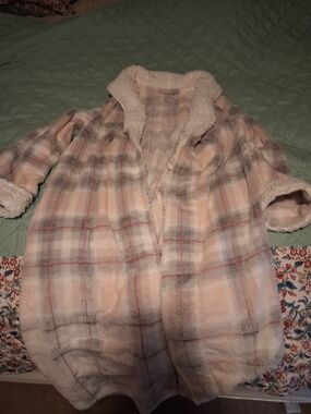 Secret Treasures Plush Plaid Sherpa Robe - Pink & Gray